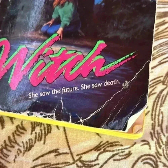 Vintage “Witch” Christopher Pike Paperback Book Novel YA Supernatural Horror 90s - Picture 8 of 9